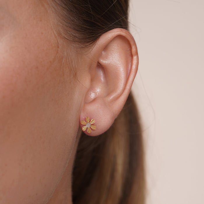 14 Karat Yellow and White Gold Iridescent Daisy Earrings - 14KE0001