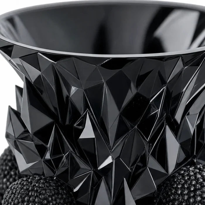 Ravenora – Sculpted Raven And Skull Decorative Vase