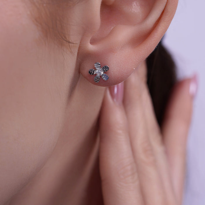 Rhodium Plated 925 Sterling Silver Diamond Cut Flower Stud Earring - TGE00028