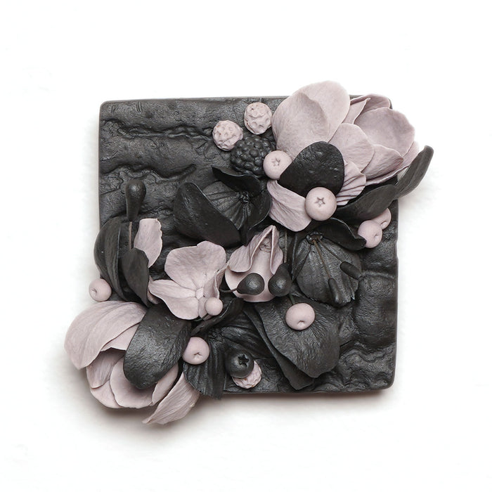 Small Lavendar Wall Tile (Partial Flowers)