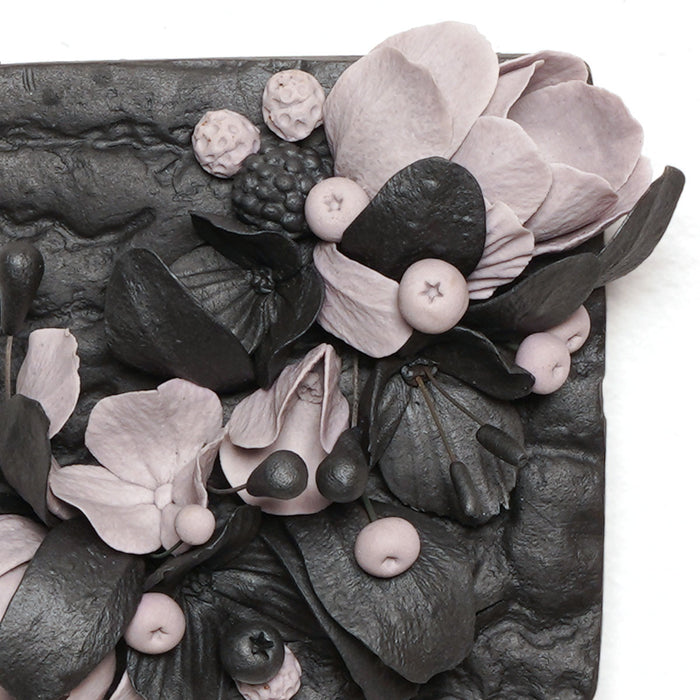 Small Lavendar Wall Tile (Partial Flowers)